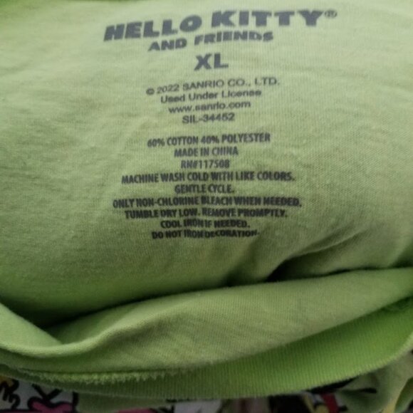 Hello Kitty and Friends Half Top - XL - Picture 5 of 5
